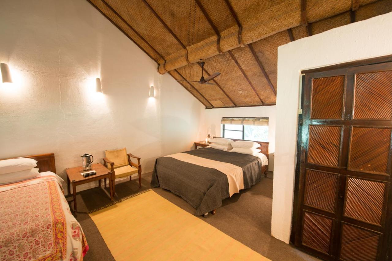 Tiger Tops Tharu Lodge Chitwan Εξωτερικό φωτογραφία