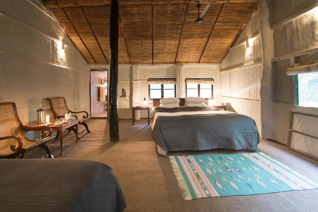 Tiger Tops Tharu Lodge Chitwan Δωμάτιο φωτογραφία