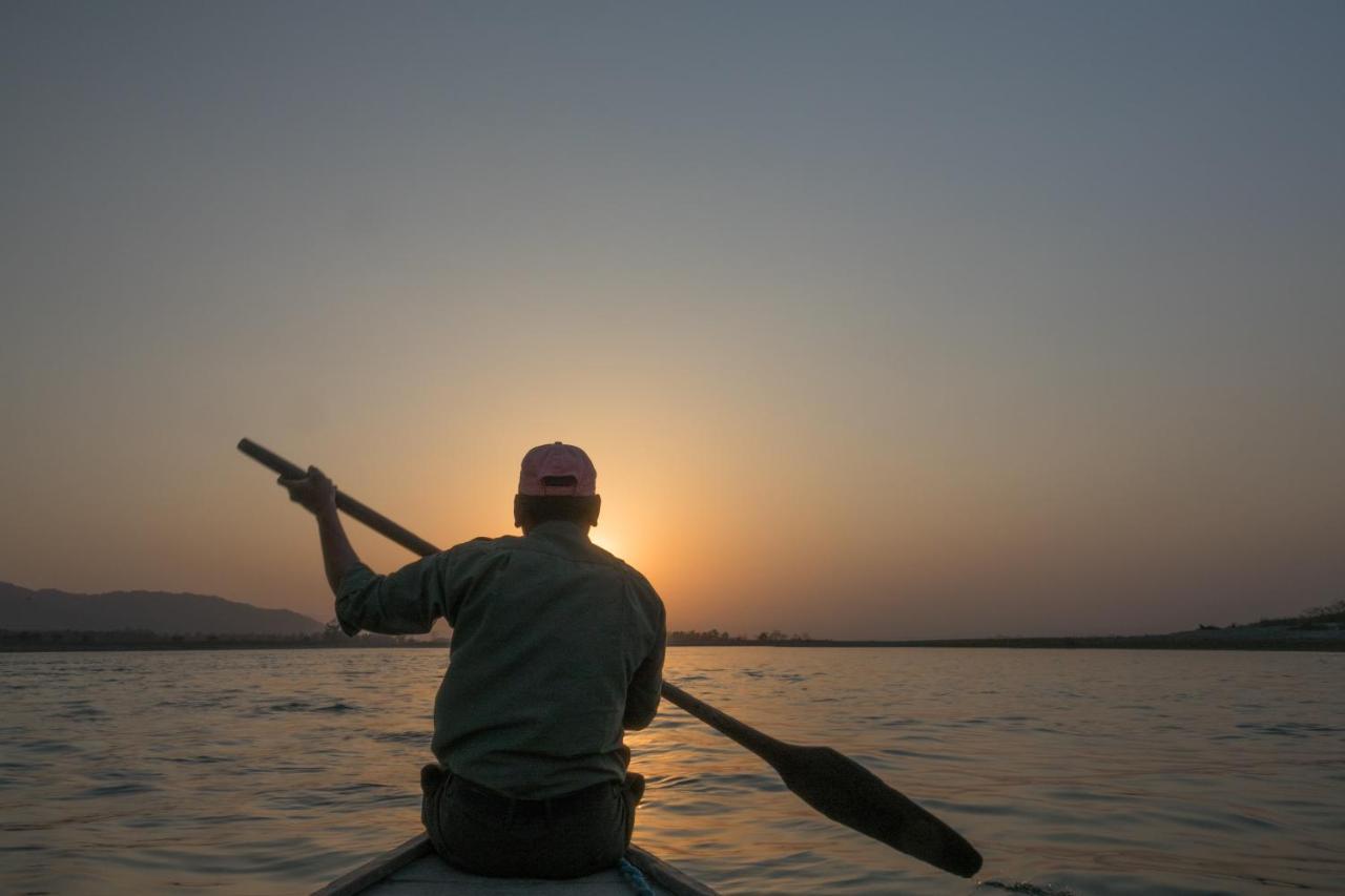 Tiger Tops Tharu Lodge Chitwan Εξωτερικό φωτογραφία