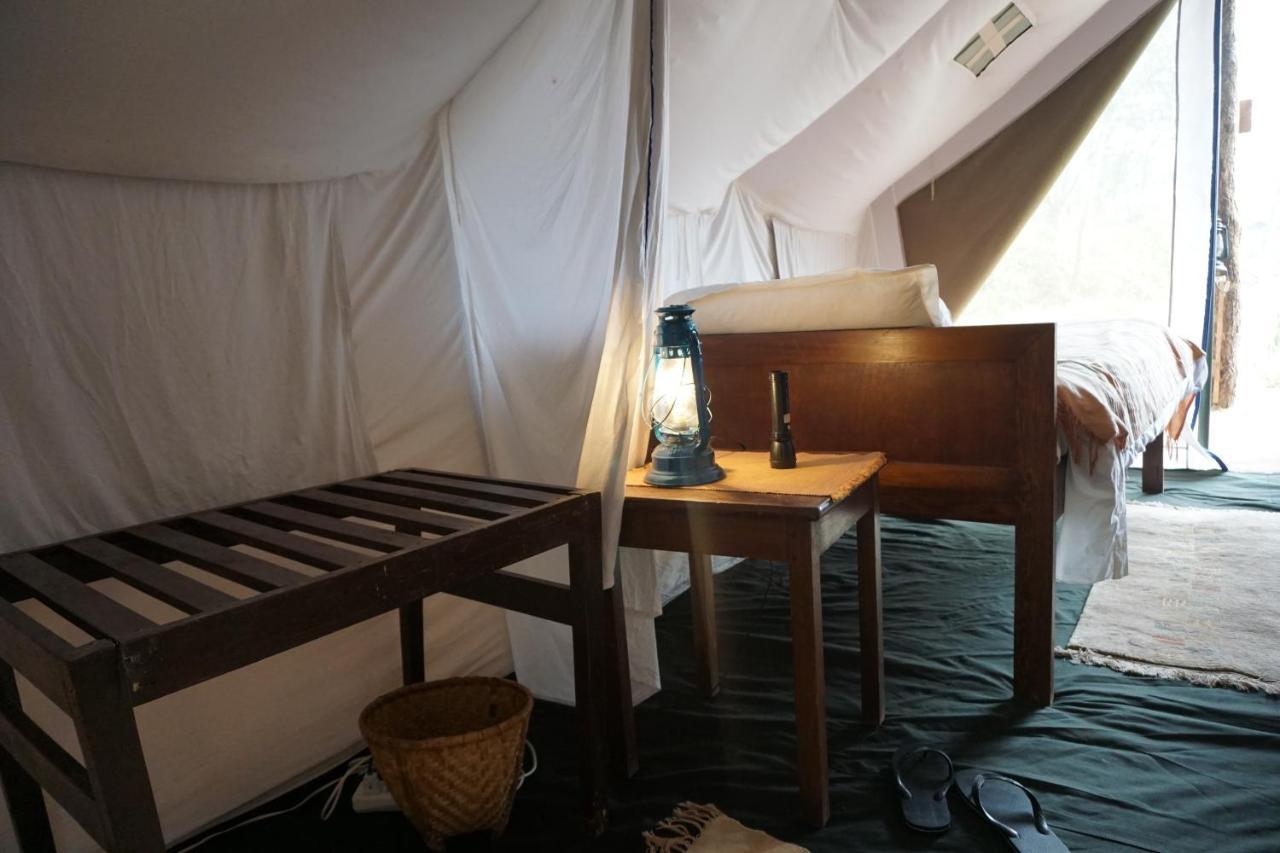 Tiger Tops Tharu Lodge Chitwan Εξωτερικό φωτογραφία